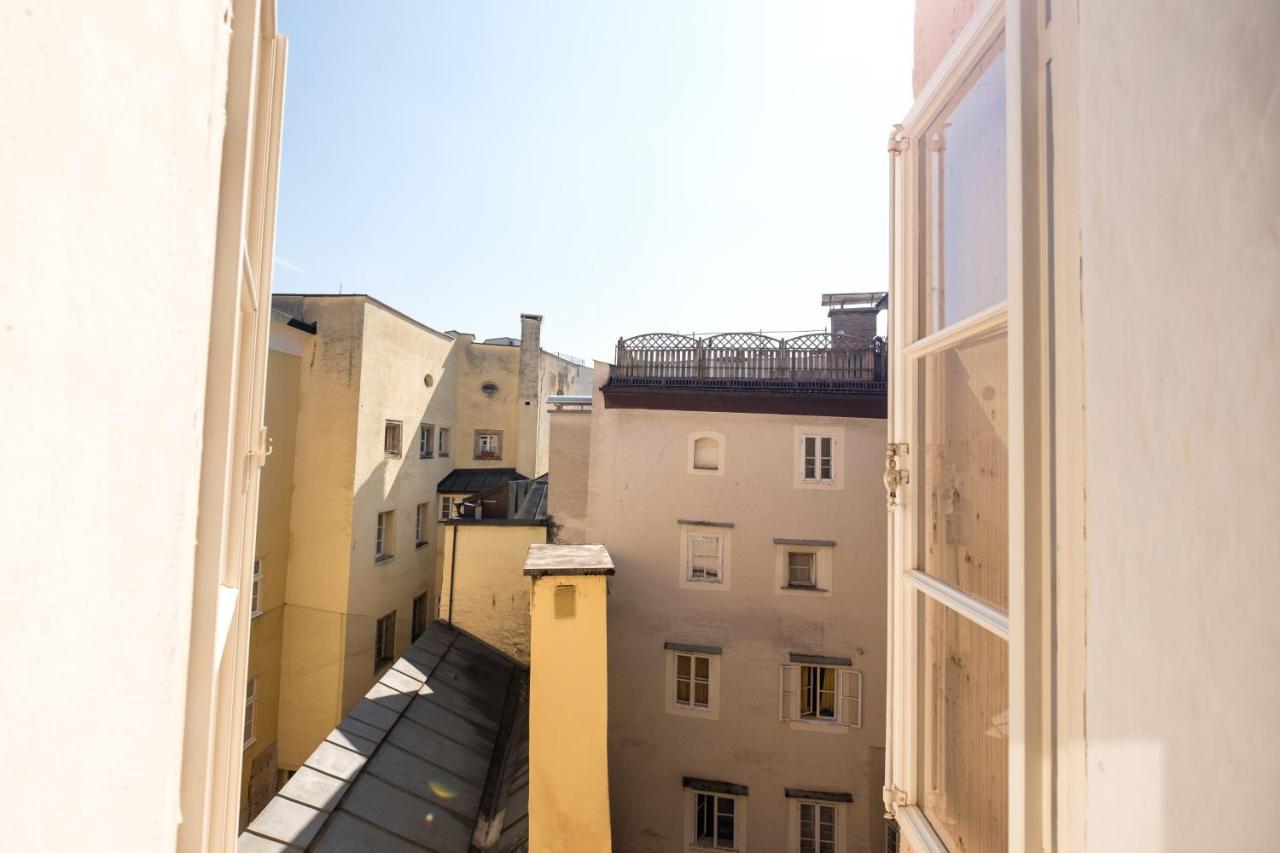 Goldgasse Apartments De Luxe ซาลซ์บูร์ก ภายนอก รูปภาพ