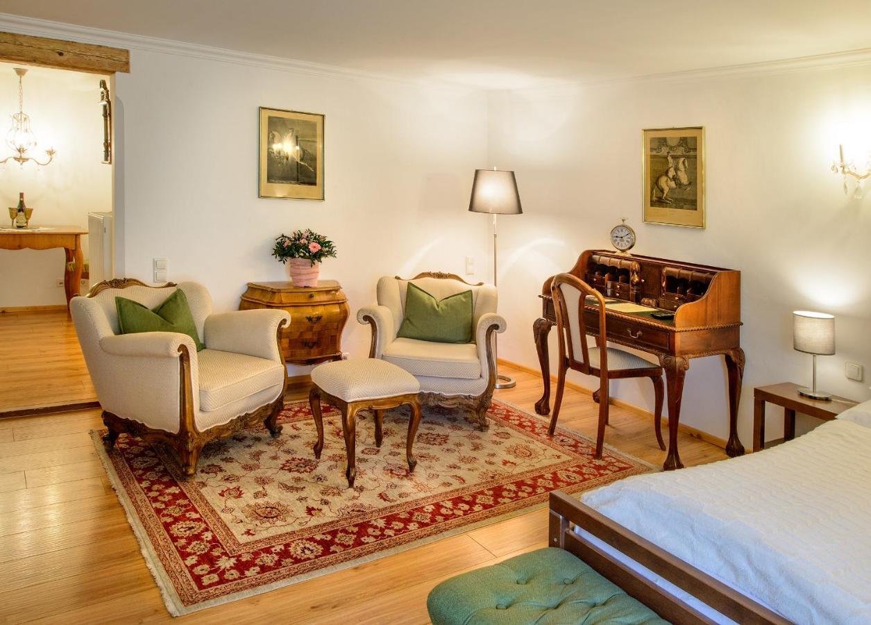 Goldgasse Apartments De Luxe ซาลซ์บูร์ก ภายนอก รูปภาพ