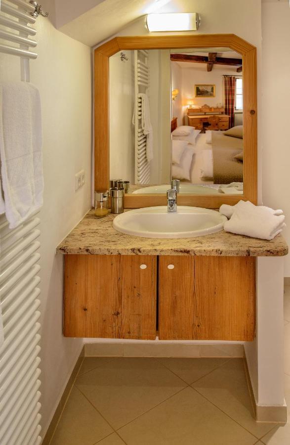 Goldgasse Apartments De Luxe ซาลซ์บูร์ก ภายนอก รูปภาพ