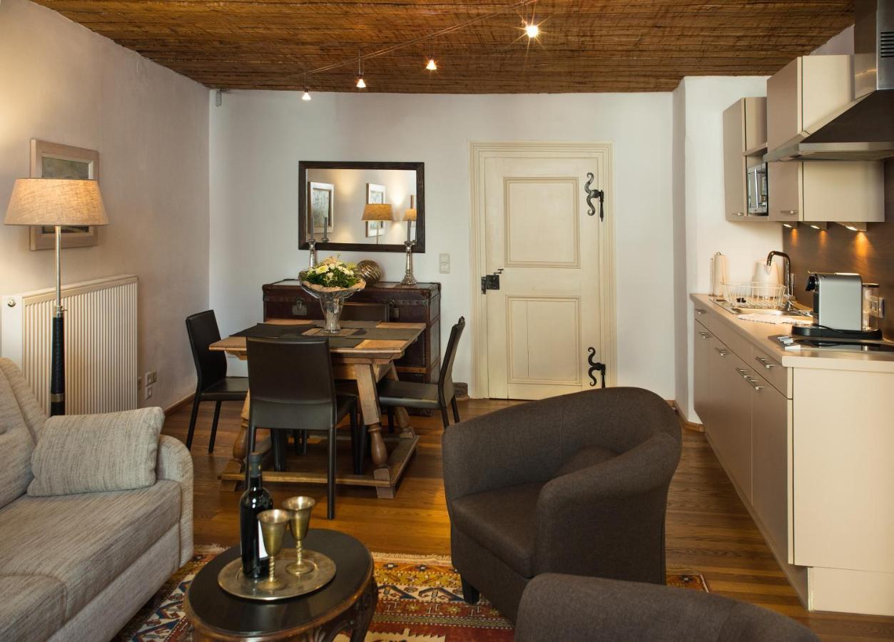 Goldgasse Apartments De Luxe ซาลซ์บูร์ก ภายนอก รูปภาพ